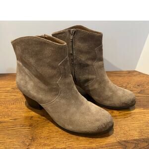 Lucky Brand Women’s Tablita Distressed Suede Booties – Taupe – Sz 9 Suede Style